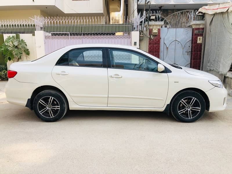 Toyota Corolla XLI VVTI 2014 1