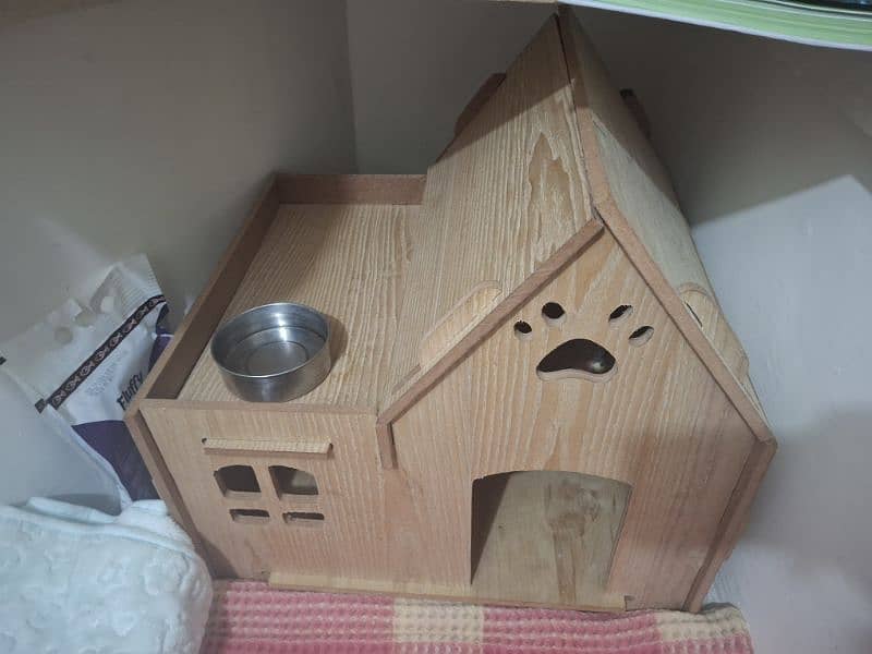 Cat/Dog Wooden House | very good condition | almost new | 2