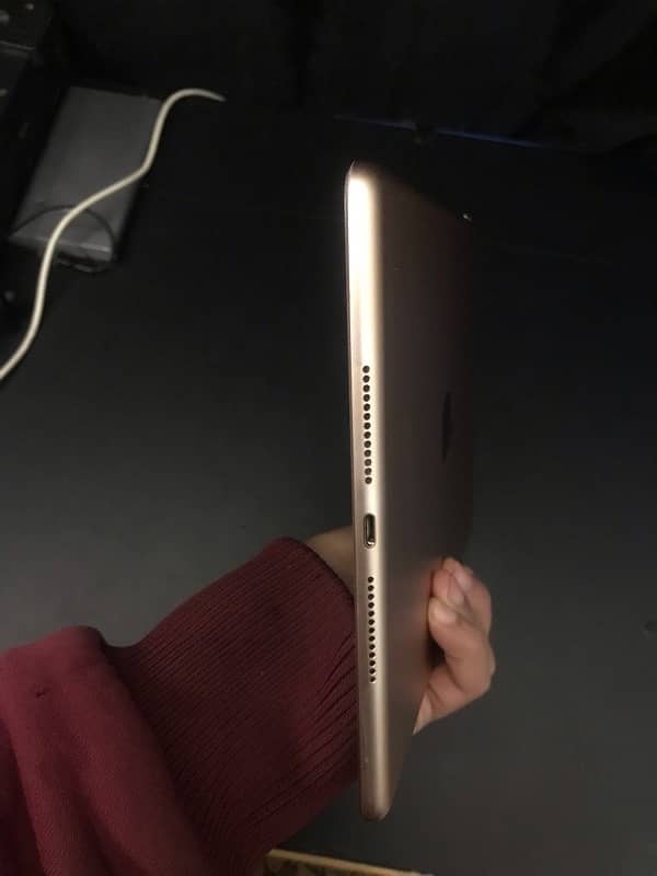 iPad 8 Generation 128Gb 5