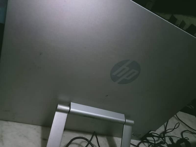 HP 24'' Monitor Super Slim 0