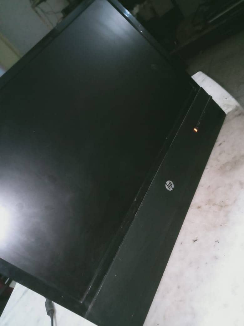 HP 24'' Monitor Super Slim 3