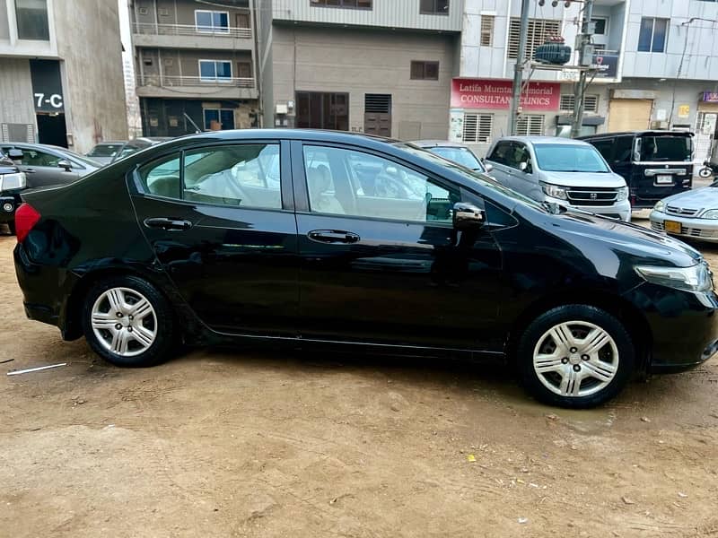 Honda City IVTEC Model 2016 - Automatic Transmission 8