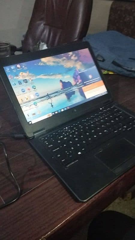 Dell LATITUDE E7250 7