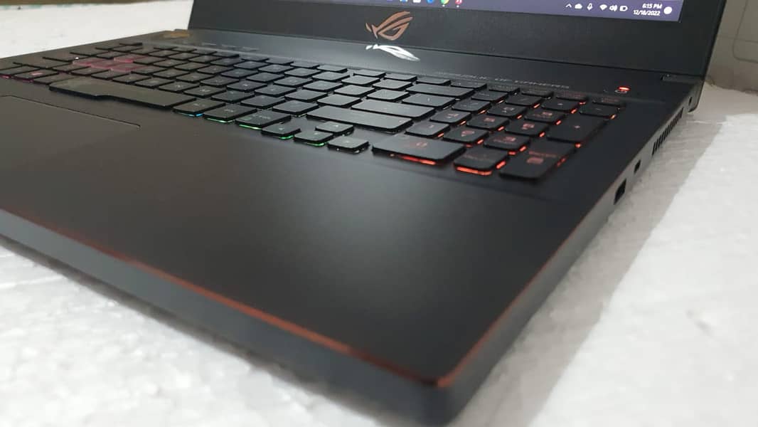 Asus ROG GU501GM (i7-8750H, GTX 1060) 8