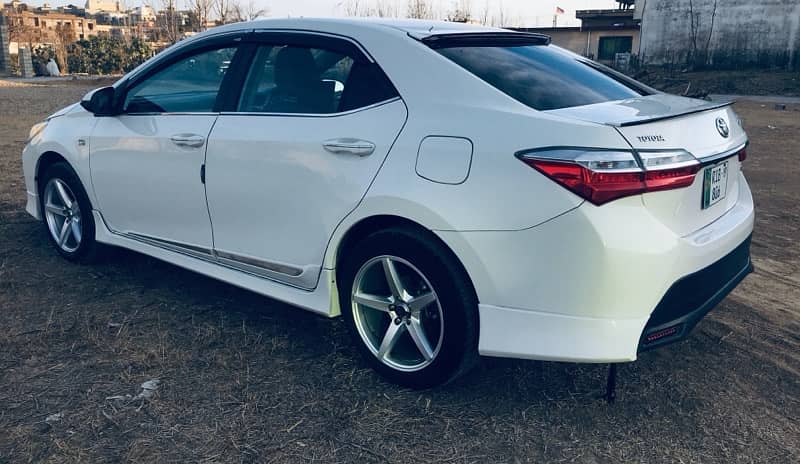 Toyota Corolla GLI 2019 3