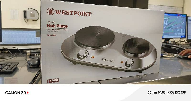 West Point Brand new Hot plate 1