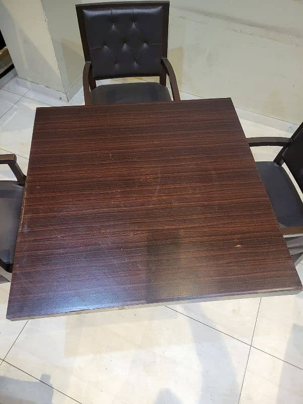 Dining Tables 30k 1pce 0