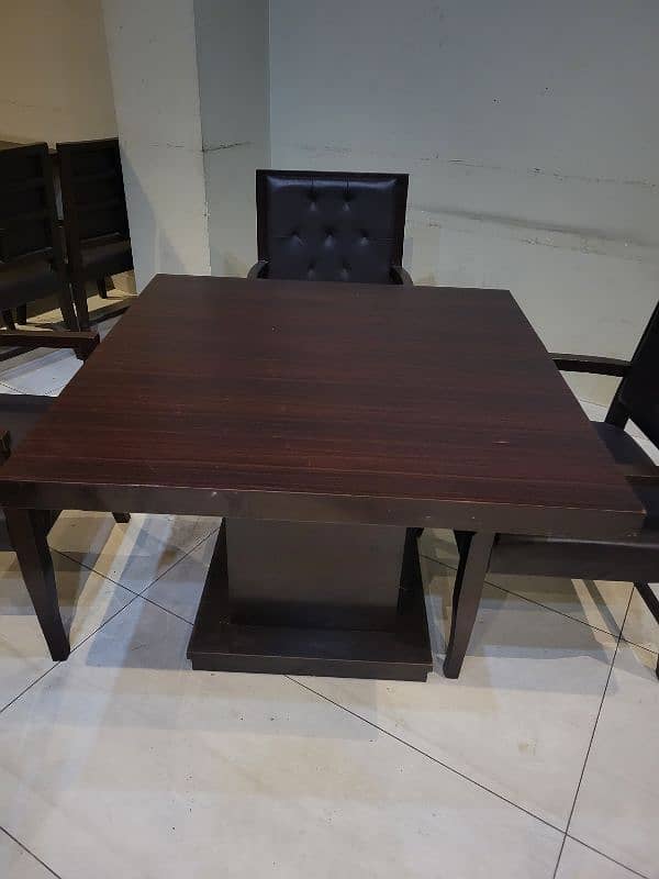 Dining Tables 30k 1pce 1