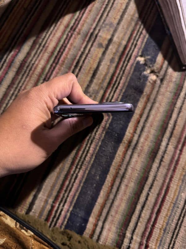 one plus 9   (8/10 condition) 2