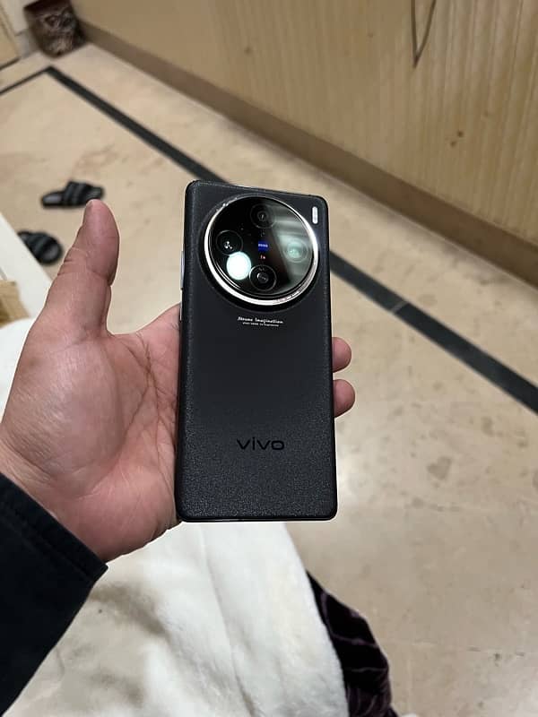 Vivo X100 Pro 16/512gb Black Colour Flagship Mobile 1