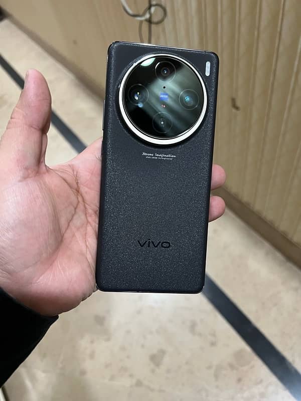 Vivo X100 Pro 16/512gb Black Colour Flagship Mobile 3