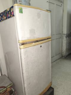 Pell refrigerator