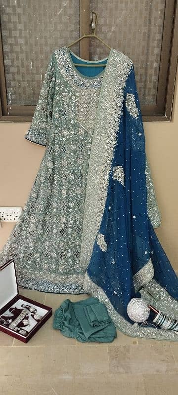 All dresses available. Bridal walima dress and casual dress. 0