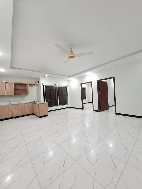 Flat For Sale in Jinnah Garden at Investor Price 585 Sq Ft Main Markaz 5