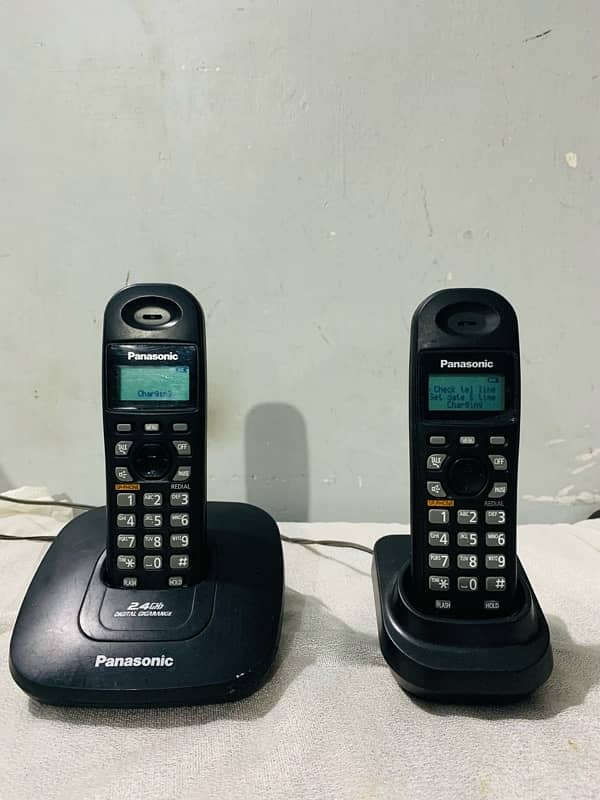 cordless panasonic phone 2-line(intercom) 0