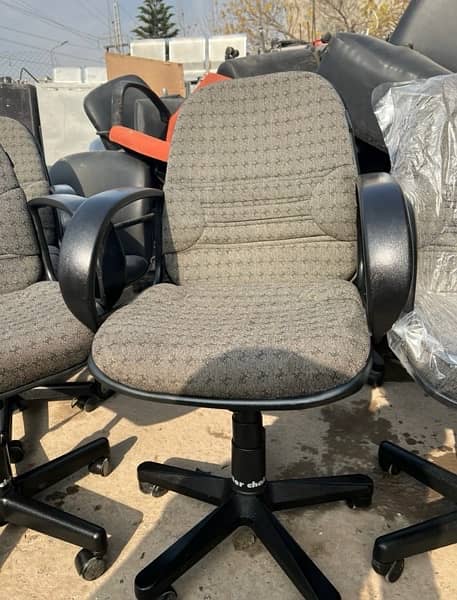 Branded Used Chairester office Chairs at Amazing Prices 3