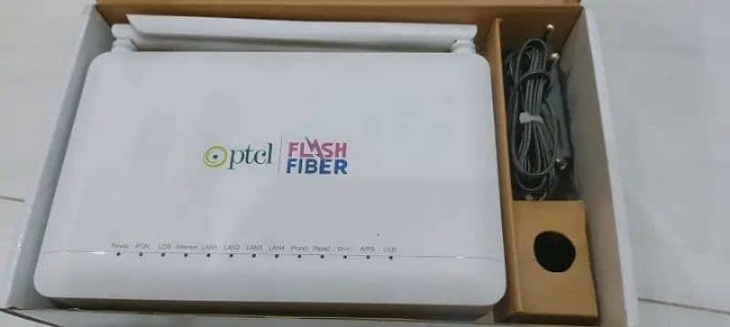 PTCL Flashfiber Device with Adopter 0