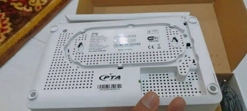 PTCL Flashfiber Device with Adopter 3