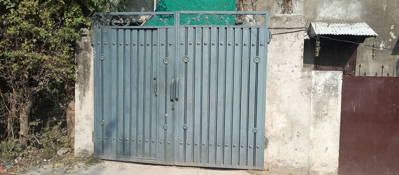 Iron Main Gate for sale 8ft × 8ft in Saddar Cantt Lahore 0