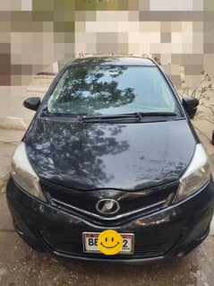 Toyota Vitz 2011, push start