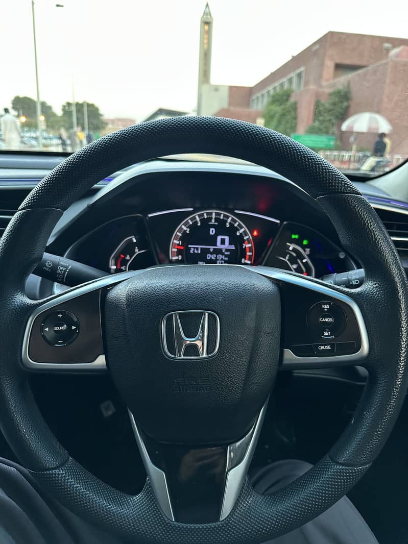 Honda Civic Oriel 2018 14