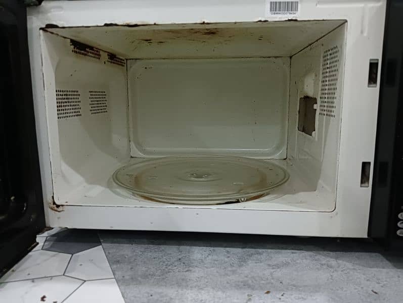 Dawlance Microwave for Sale in Lahore | Reasonable price 3