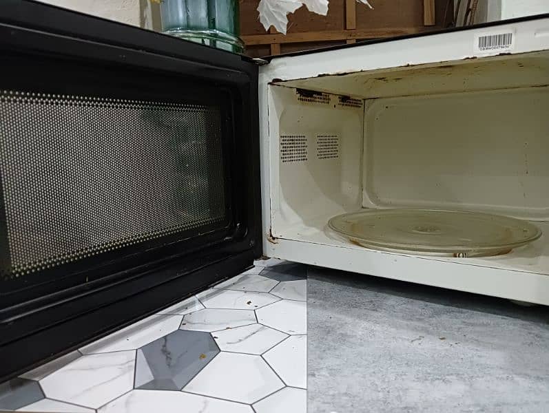 Dawlance Microwave for Sale in Lahore | Reasonable price 5