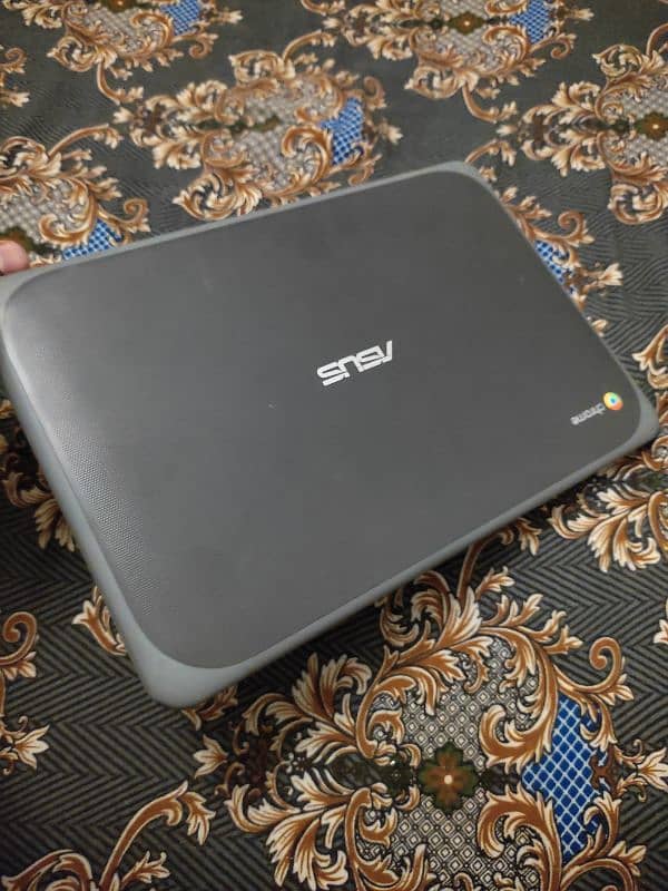 ASUS Chromebook laptop windows 10 5