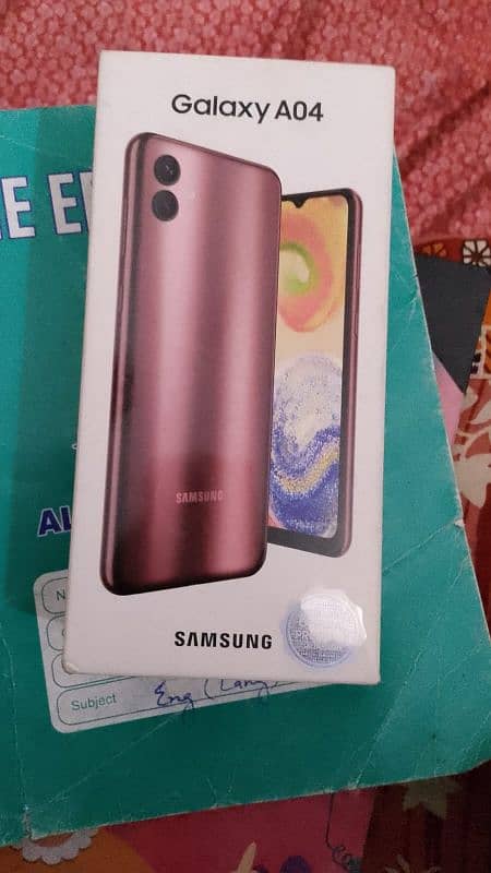 Samsung Galaxy A04 with box 0