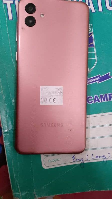 Samsung Galaxy A04 with box 4