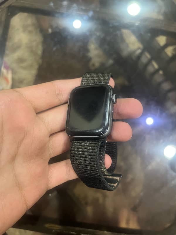 Apple Watch series 4 4