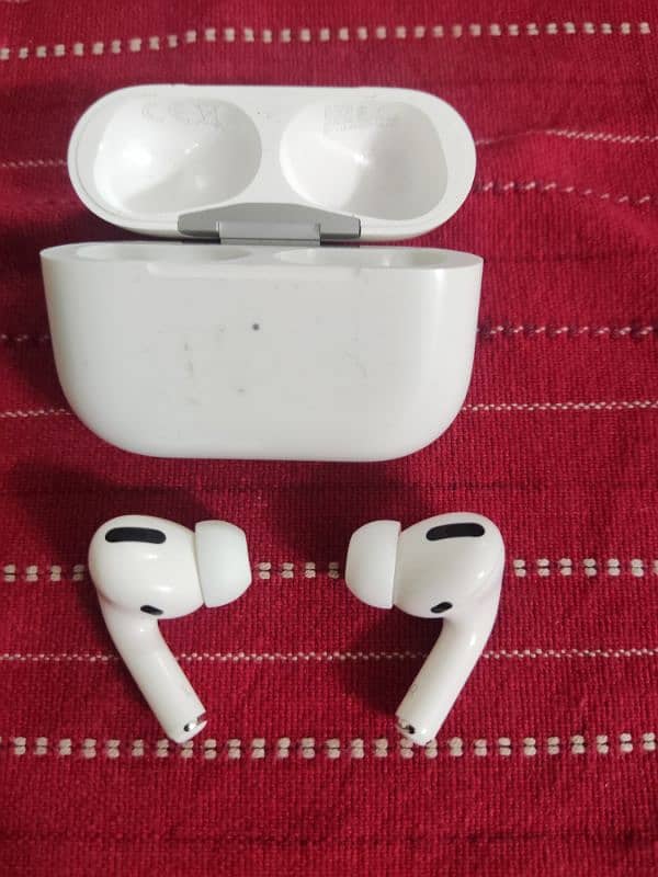 Apple Airpod Pro 1st Generation 2