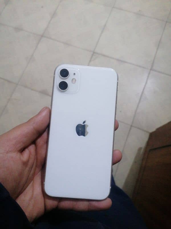 iPhone 11 2