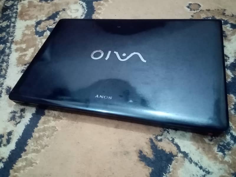 Sony Laptop Core i3 1