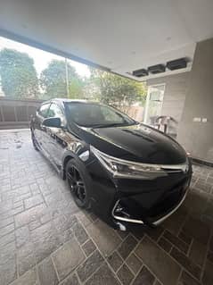 Corolla Altis Grande CVT-i 1.8 (2023 Body Kit)