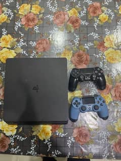 ps4 slim 500gb with 2 controllers