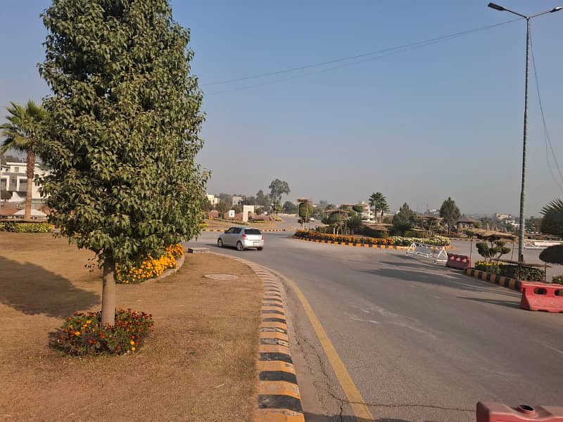 Commercial Plot For Sale in Aghosh Phase 01 Islamabad at investor Price 6