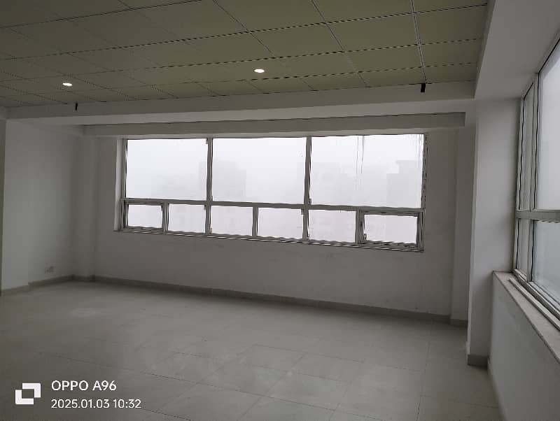 04 MARLA BRAND NEW OFFICE 2ND FLOOR WITH ELEVATOR EXCELLENT LOCATION 30