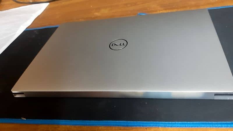 DELL XPS 15 9500 Comet Lake 7