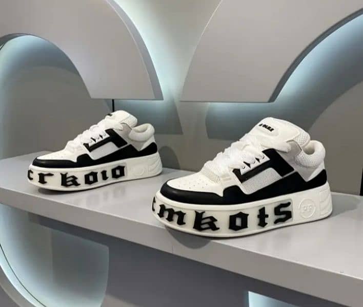 Men's Trendy Skate Sneakers for all seasons 2