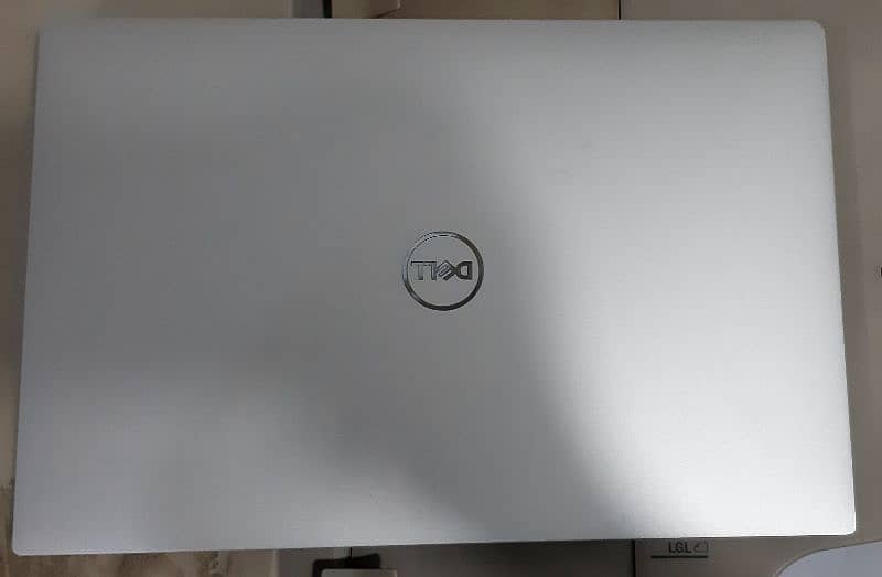 Dell XPS 13 9370 1