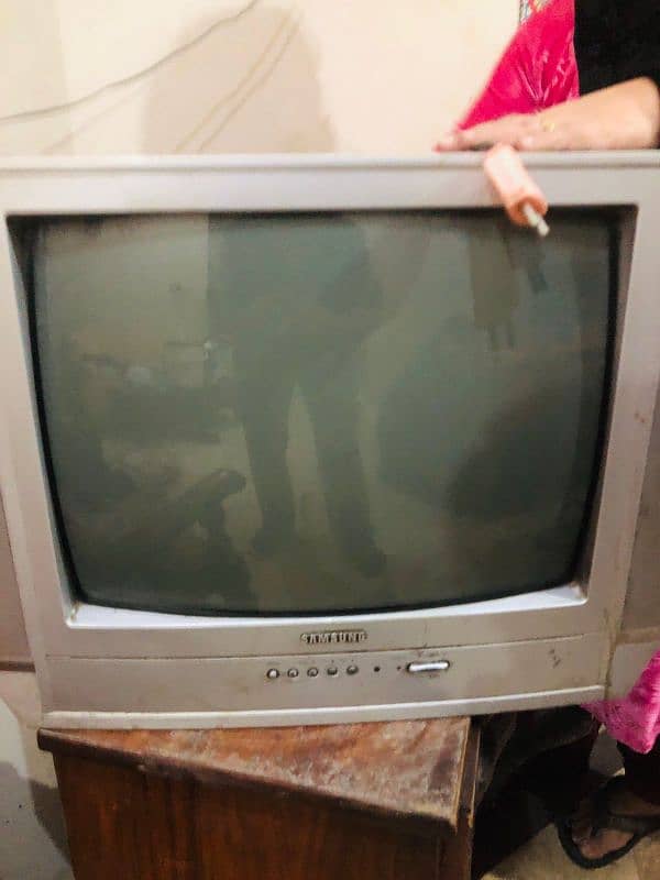 Samsung 20 inch CRT TV 0