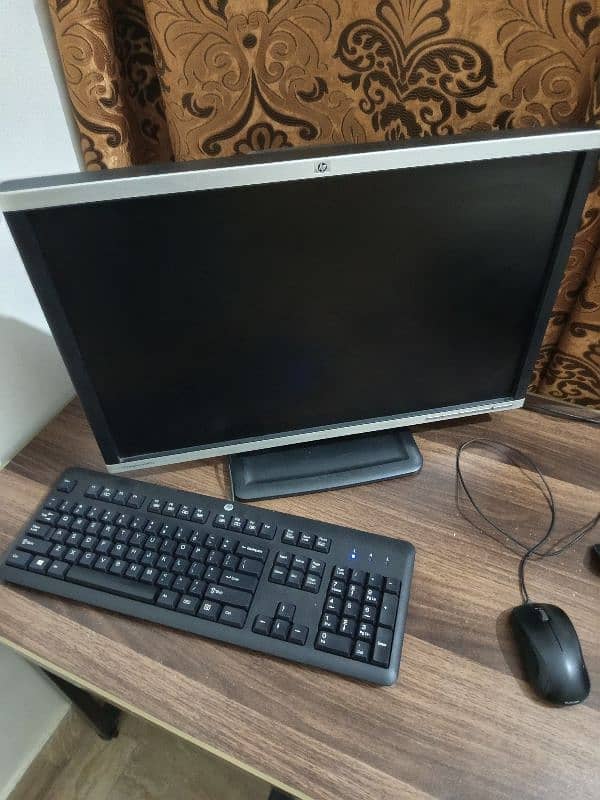 HP LED 24 inch 2