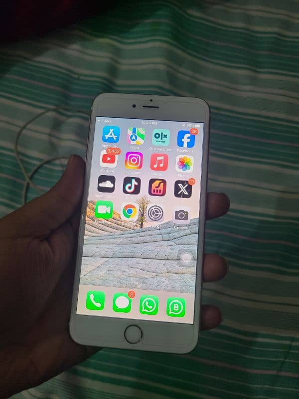 Iphone 6s plus 64 GB PTA 2