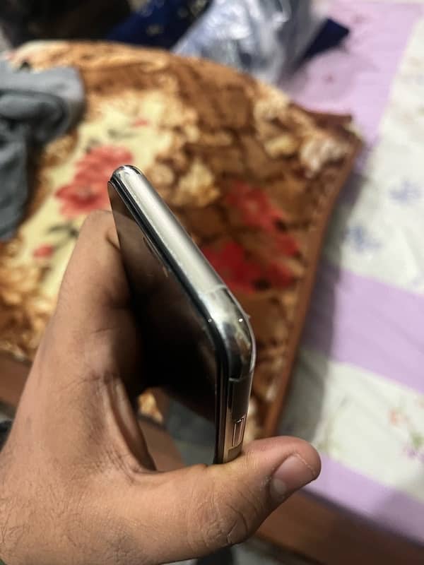 Iphone 11 Pro for sale PTA Approved 4