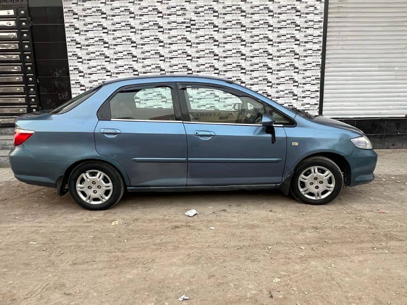 Honda City IDSI 2007 Well maintained car 3