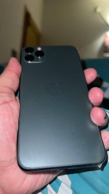 iPhone 11 Pro Max 0