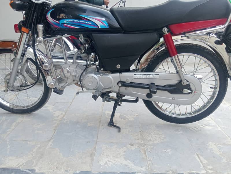 Honda CD 70 2023 2