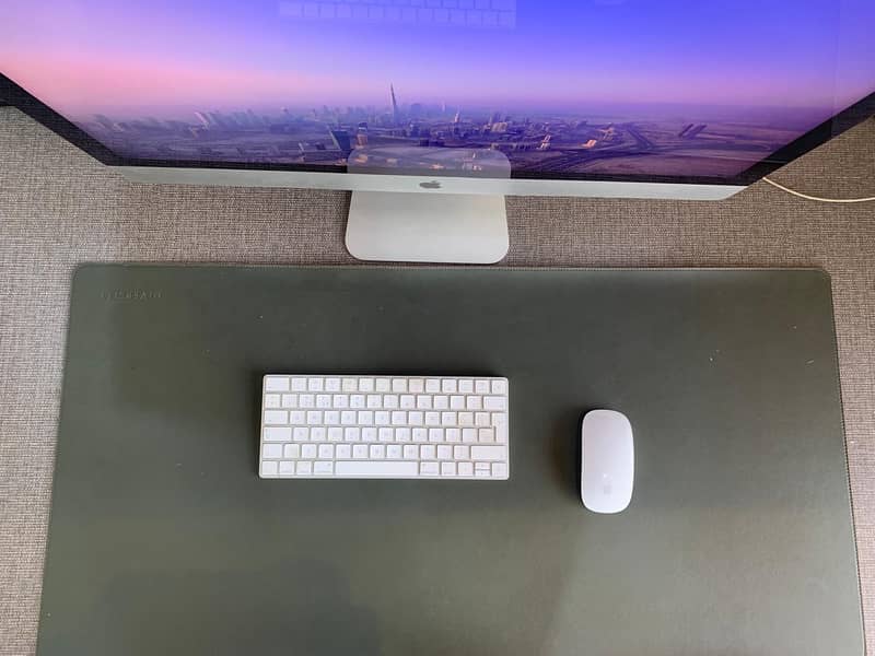 iMac 27-inch 2019 5K Display 1