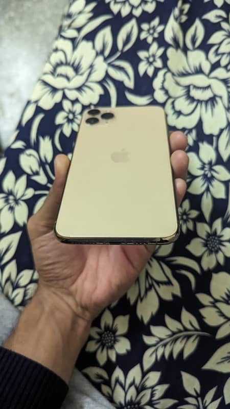 iphone 11 pro max 1